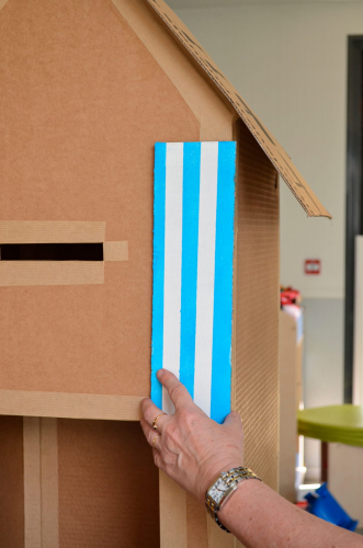 décor-cabane-en-carton