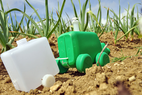 pesticide-recyclage-bidon