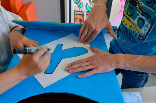 pochoir-cartonnage-cabane